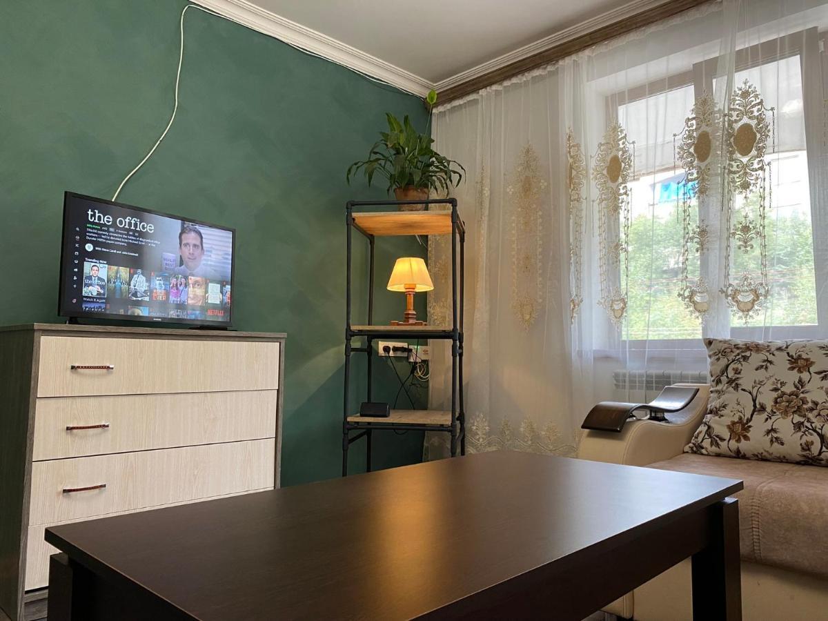 Lovely 2-Bedroom Apartment Near Ayb School Dilisan Kültér fotó